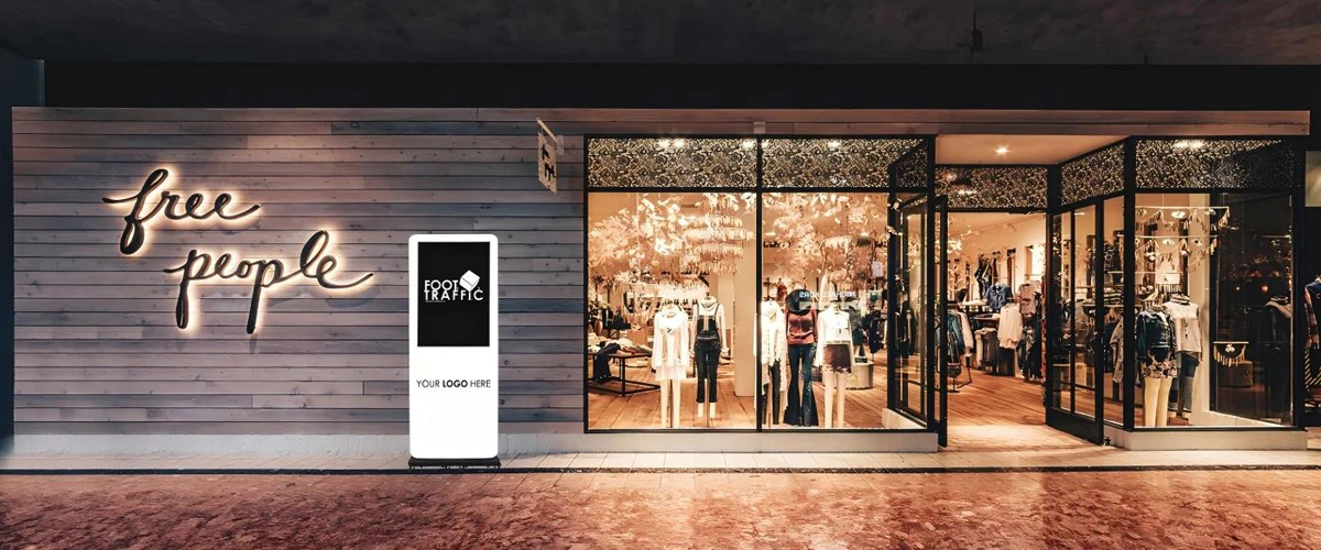 retair store LED display
