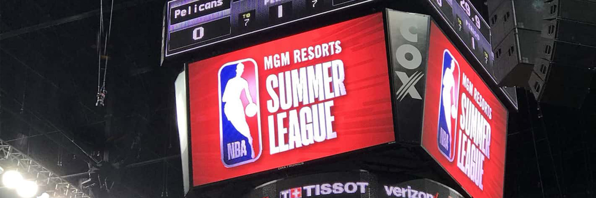 nba stadium center hung led screen Indoor P4 center-hung LED display system installation in US basketball arena